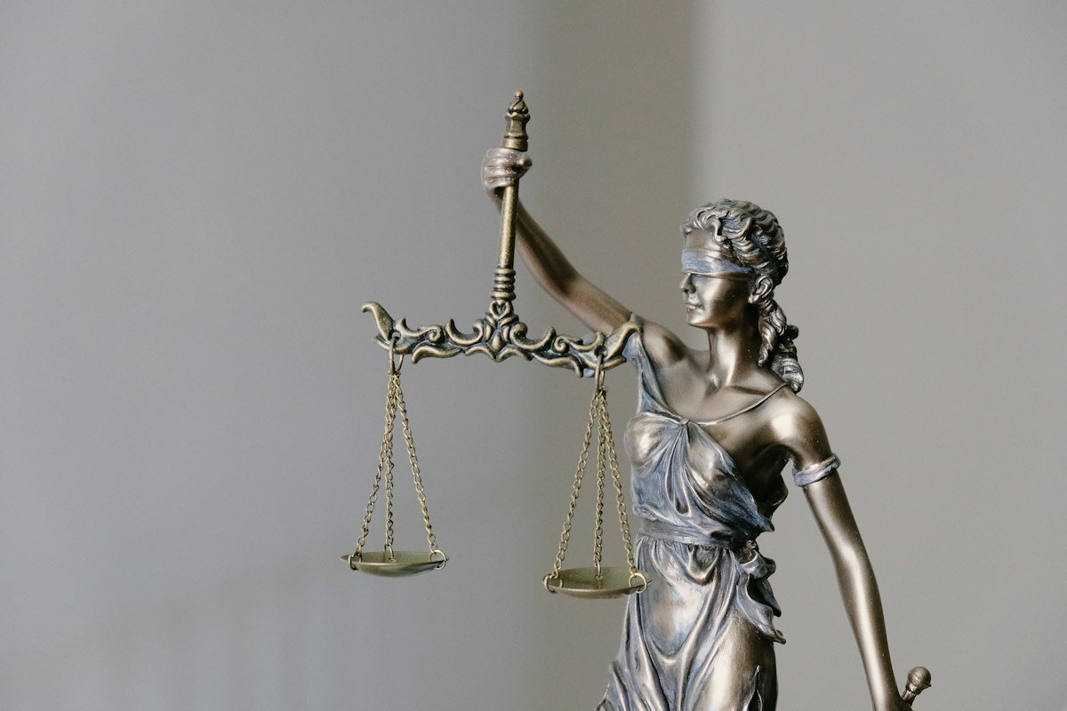 Fabuloso Direito: entender o seu direito sem juridiquês